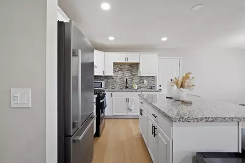 Kitchen - 1021 Stanley Ave, Corcoran, CA 93212 photo 6 of 6