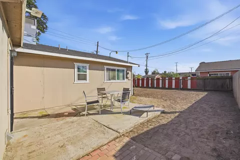 Exterior - 1021 Stanley Ave, Corcoran, CA 93212 photo 3 of 7
