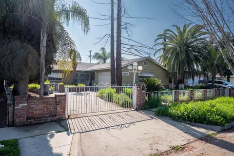 4730 E Indianapolis Ave, Fresno, CA 93726