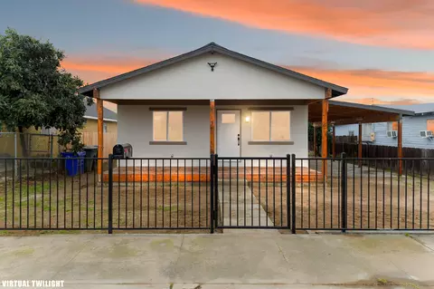 61 S A St, Porterville, CA 93257