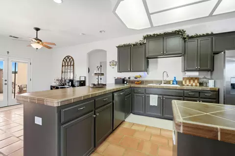 Kitchen - 31356 Blair Rd, Exeter, CA 93221 photo 2 of 5