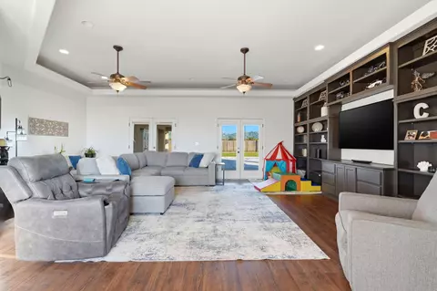 Living - 31356 Blair Rd, Exeter, CA 93221 photo 1 of 3