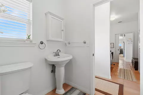 Bath - 31356 Blair Rd, Exeter, CA 93221 photo 2 of 6