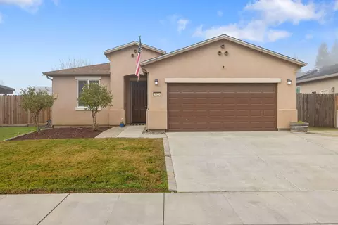 3125 N Shady St, Visalia, CA 93291