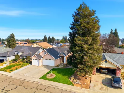 View/Area - 609 Rolling Hills St, Exeter, CA 93221 photo 3 of 9