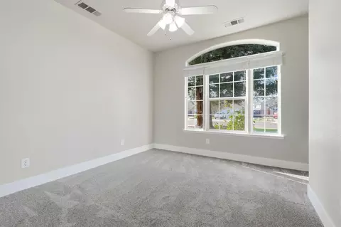 Bedroom - 609 Rolling Hills St, Exeter, CA 93221 photo 3 of 6