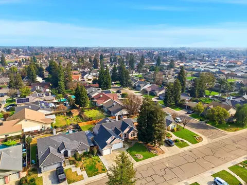 View/Area - 609 Rolling Hills St, Exeter, CA 93221 photo 4 of 9