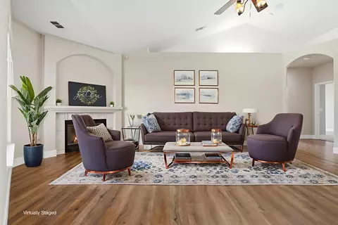 Living - 609 Rolling Hills St, Exeter, CA 93221 photo 1 of 7