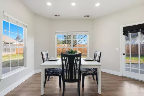 Dining - 609 Rolling Hills St, Exeter, CA 93221 photo 1 of 4