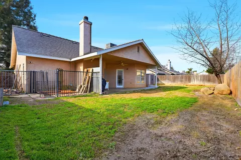 Exterior - 609 Rolling Hills St, Exeter, CA 93221 photo 8 of 9