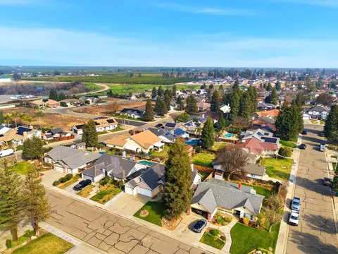View/Area - 609 Rolling Hills St, Exeter, CA 93221 photo 6 of 9
