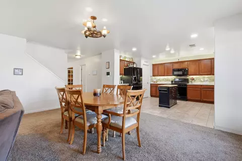 4312 E Stapp Ave, Visalia, CA 93292 photo 28
