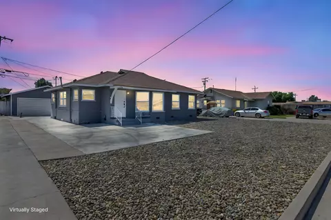 1483 E Bardsley Ave, Tulare, CA 93274