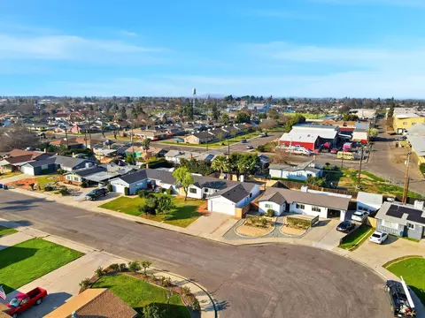 View/Area - 109 Whittier Ct, Exeter, CA 93221 photo 7 of 10