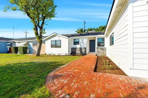 Exterior - 109 Whittier Ct, Exeter, CA 93221 photo 6 of 12