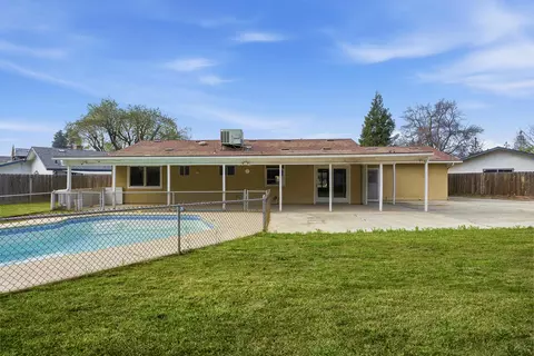 Exterior - 1219 E Feemster Ave, Visalia, CA 93292 photo 4 of 5