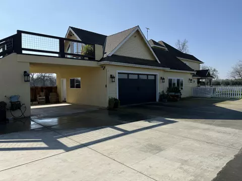 Exterior - 32500 Rd 144, Visalia, CA 93292 photo 4 of 7
