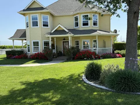 Exterior - 32500 Rd 144, Visalia, CA 93292 photo 3 of 7