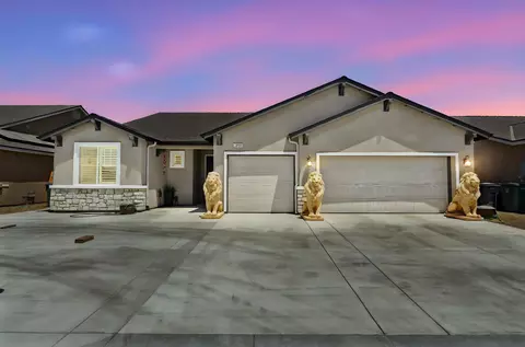 1890 Sherbrook Ave, Tulare, CA 93274