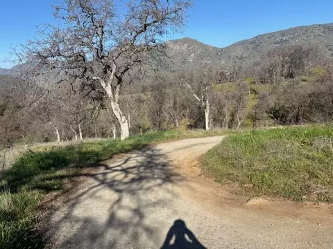 Buckhorn Trail, Three Rivers, CA 93271 photo 3