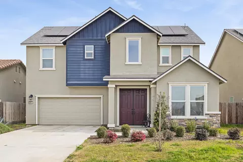 2254 S Lebec St, Visalia, CA 93292