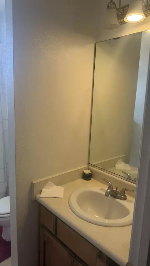 1926 Carnation Ct, Corcoran, CA 93212 photo 2