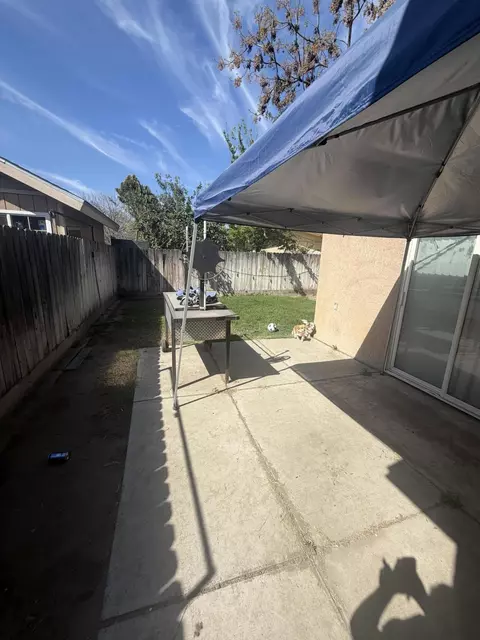 1926 Carnation Ct, Corcoran, CA 93212 photo 8