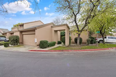 1233 S Kent St, Visalia, CA 93277