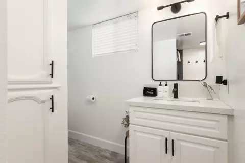 Bath - 44762 Hammond Dr, Three Rivers, CA 93271 photo 1 of 7
