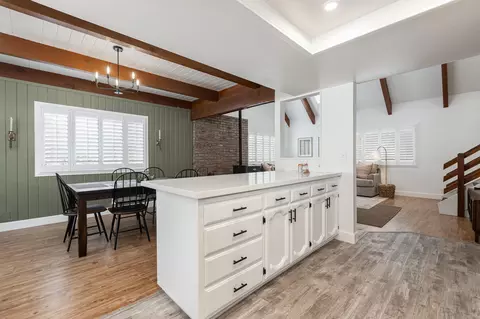Dining - 44762 Hammond Dr, Three Rivers, CA 93271 photo 5 of 9