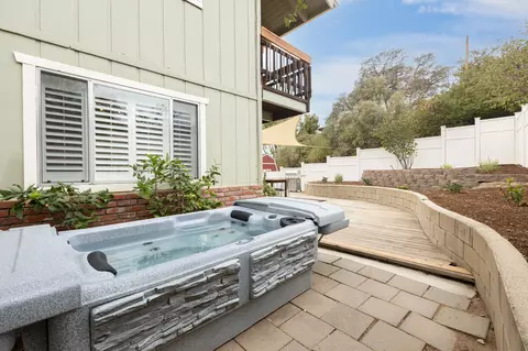 Exterior - 44762 Hammond Dr, Three Rivers, CA 93271 photo 6 of 16