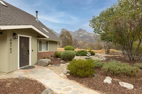 Exterior - 44762 Hammond Dr, Three Rivers, CA 93271 photo 3 of 16