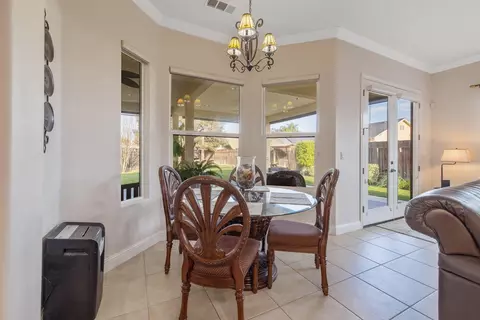 Dining - 729 St Thomas Ct, Exeter, CA 93221 photo 1 of 2