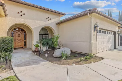Other - 729 St Thomas Ct, Exeter, CA 93221 photo 2 of 11