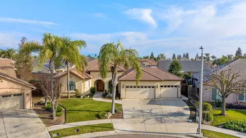 View/Area - 729 St Thomas Ct, Exeter, CA 93221 photo 1 of 6