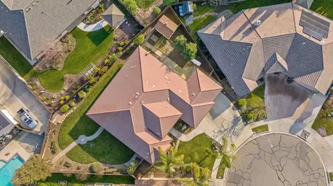 View/Area - 729 St Thomas Ct, Exeter, CA 93221 photo 3 of 6