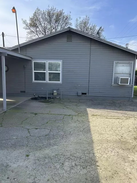 Other - 2703 E Goshen Ave, Visalia, CA 93292 photo 4 of 5