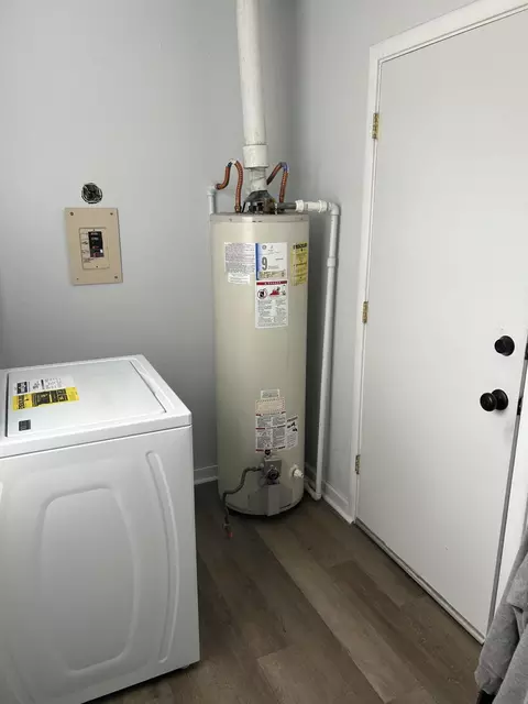 Other - 2703 E Goshen Ave, Visalia, CA 93292 photo 2 of 5