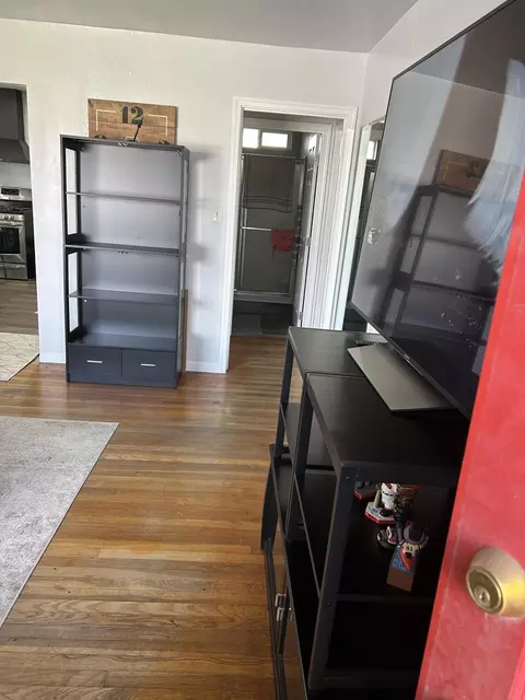 Entry Way - 2703 E Goshen Ave, Visalia, CA 93292 photo 1 of 1