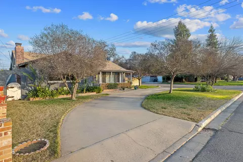 2144 S Church St, Visalia, CA 93277