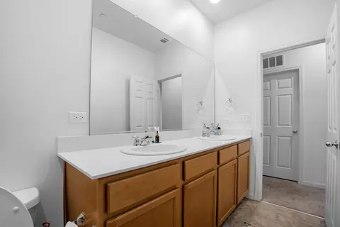 Entry Way - 3142 E Seeger Ave, Visalia, CA 93277 photo 3 of 3