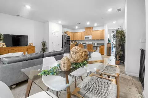 Dining - 3142 E Seeger Ave, Visalia, CA 93277 photo 1 of 1