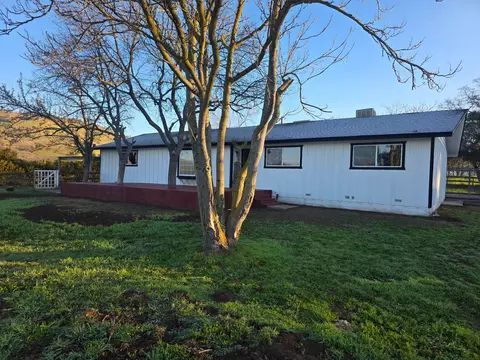 30536 George Smith Rd, Yokuts Valley, CA 93675