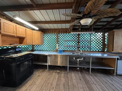 Kitchen - 42764 N Fork Dr, Three Rivers, CA 93271 photo 4 of 4