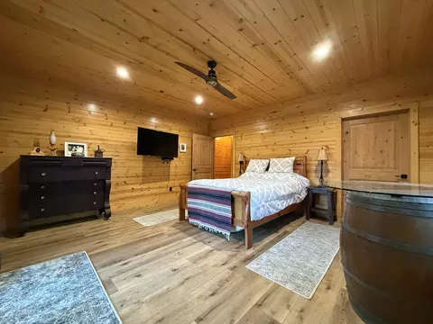 Bedroom - 44931 N N Frk, Three Rivers, CA 93271 photo 3 of 6