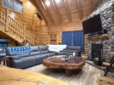 Living - 44931 N N Frk, Three Rivers, CA 93271 photo 2 of 3