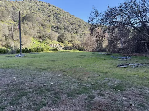 Exterior - 44931 N N Frk, Three Rivers, CA 93271 photo 5 of 5