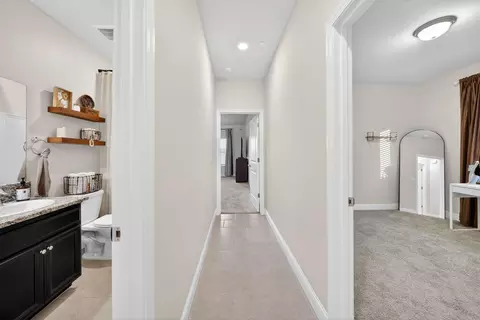 Entry Way - 1727 Softwind Dr, Tulare, CA 93274 photo 14 of 14
