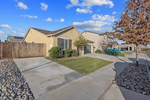 Exterior - 4016 E Cypress Ave, Visalia, CA 93292 photo 1 of 10