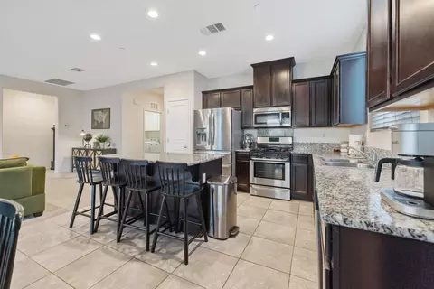 Kitchen - 4016 E Cypress Ave, Visalia, CA 93292 photo 4 of 4